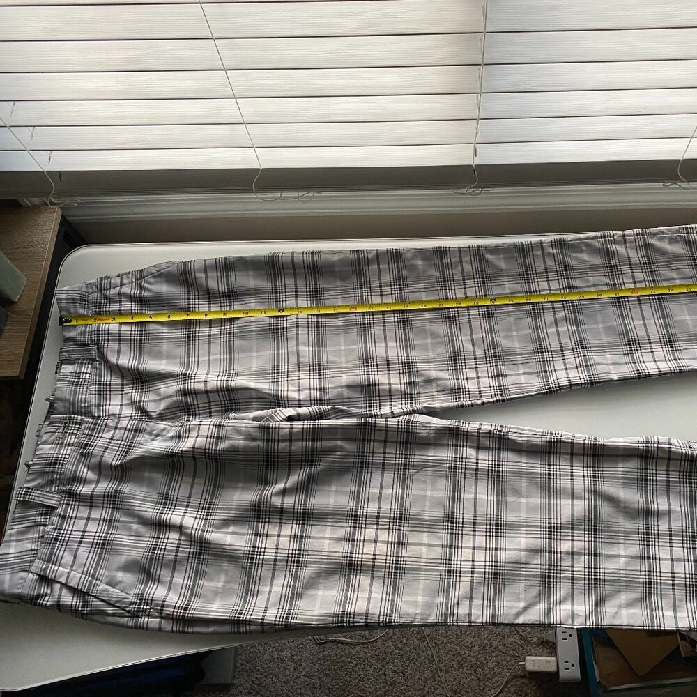 Nike Golf Pants Womens 14 Gray Black Plaid Dri-FIT Tour Performance Stretch